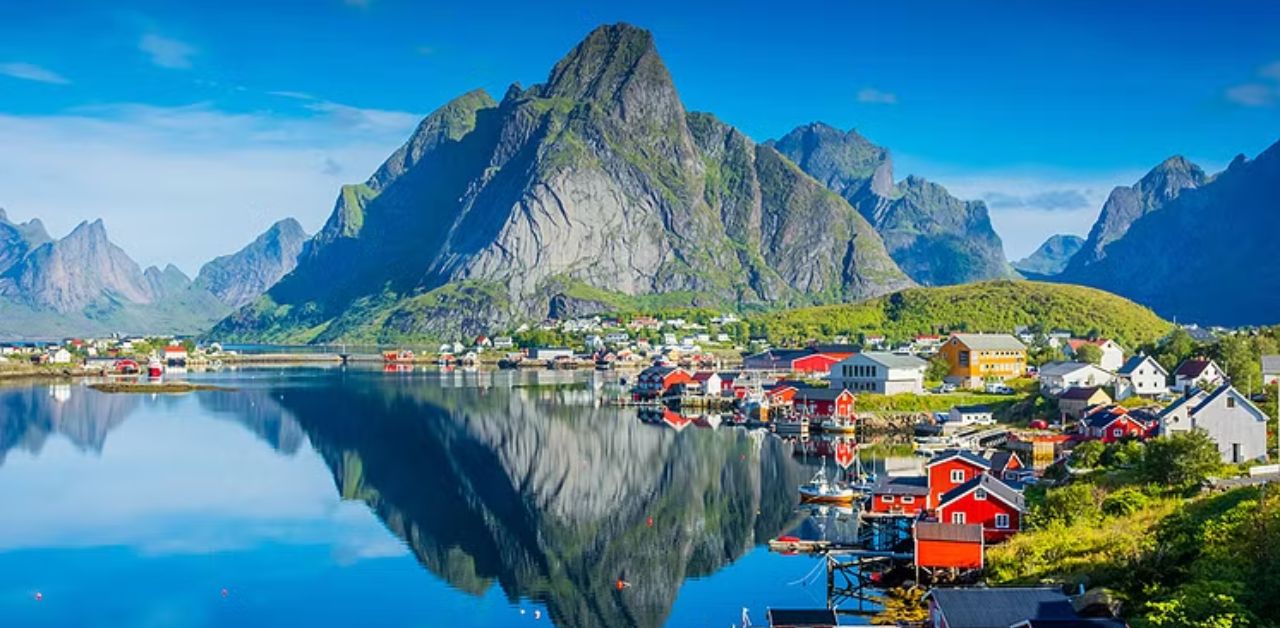 Sunclass Airlines Evenes Office in Norway