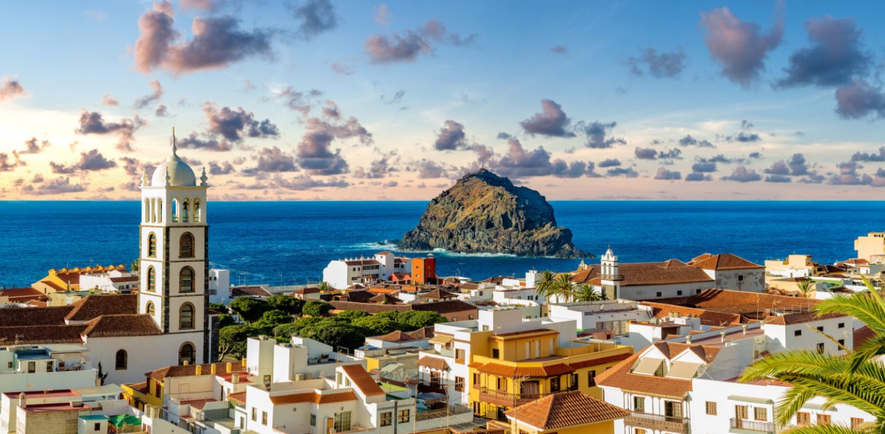 Sunclass Airlines Tenerife Office in Spain