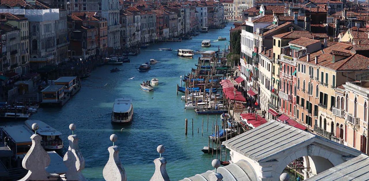 Flydubai Airlines Venice Office in Italy