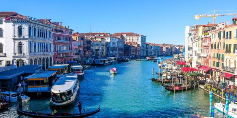 Bmibaby Airlines Venice Office in Italy